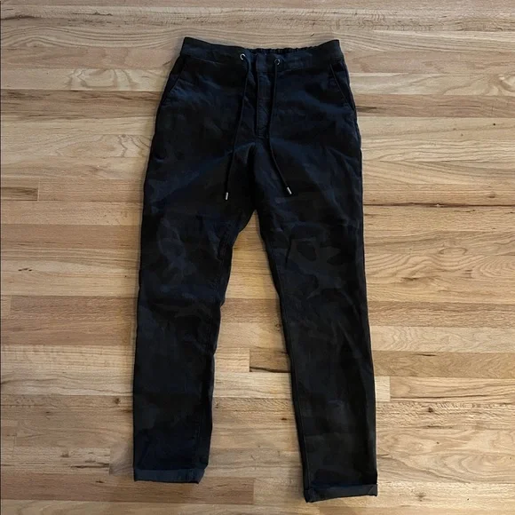 PAIGE Fraser Pant Dark Forest Camo - Picture 5 of 6